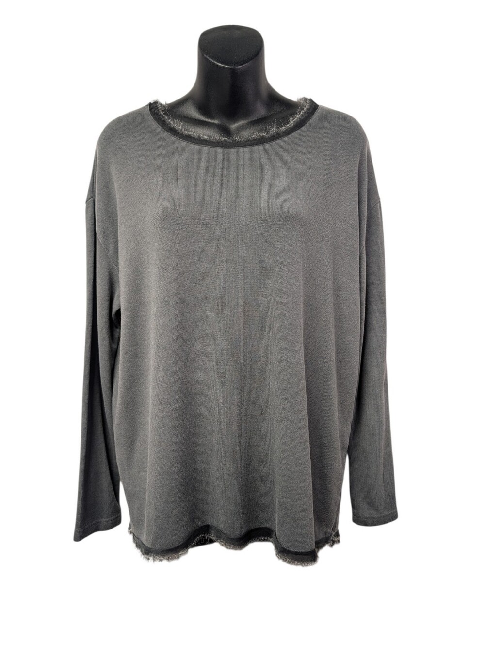 Flora Ashley Women's Gray Solid Knit Round Neck Raw Hem Pullover Top Size S